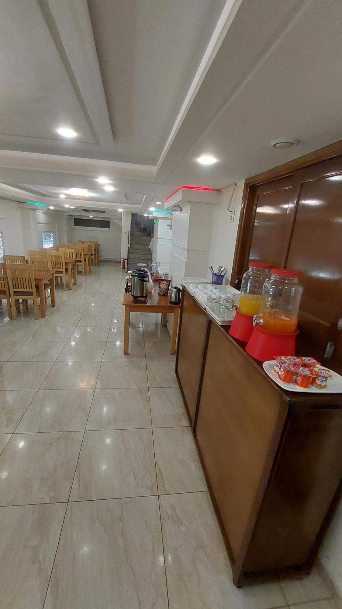 Blador Hotel Tichi Exterior photo